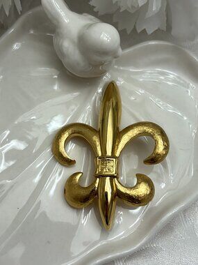 VINTAGE GIVENCHY FLEUR-DE-LIS BROOCH